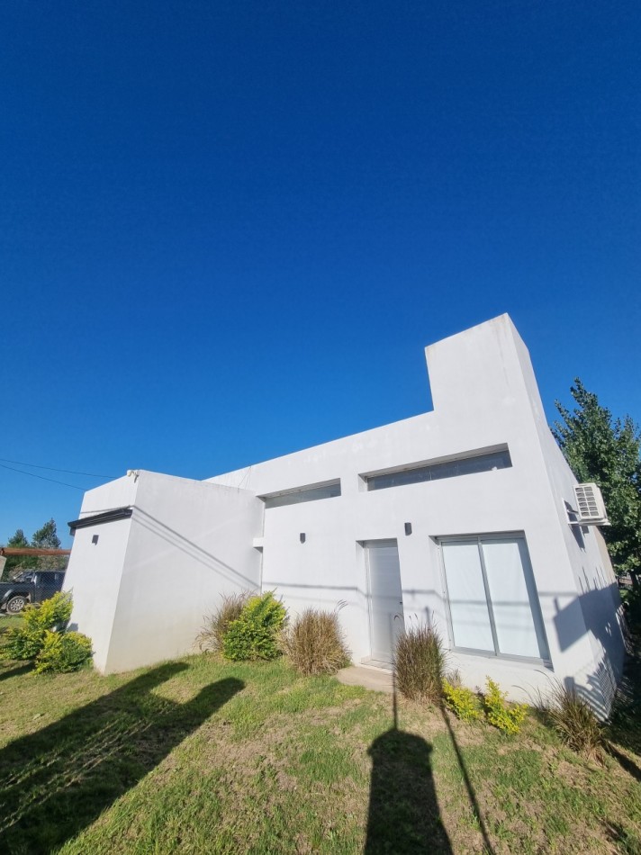 Casa 2 dormitorios Lagos Del Leyes