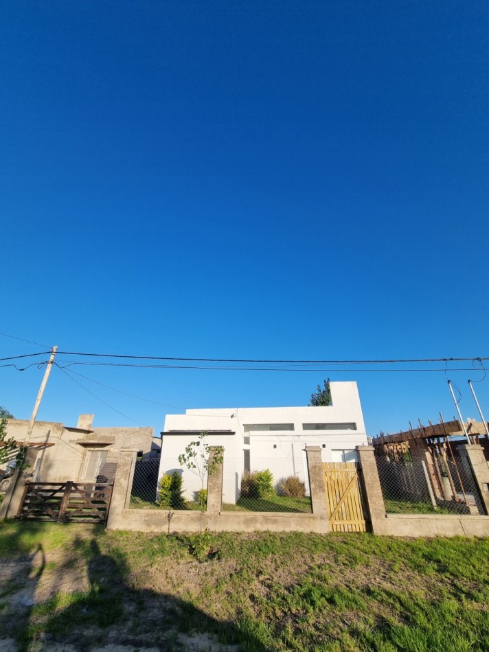 Casa 2 dormitorios Lagos Del Leyes