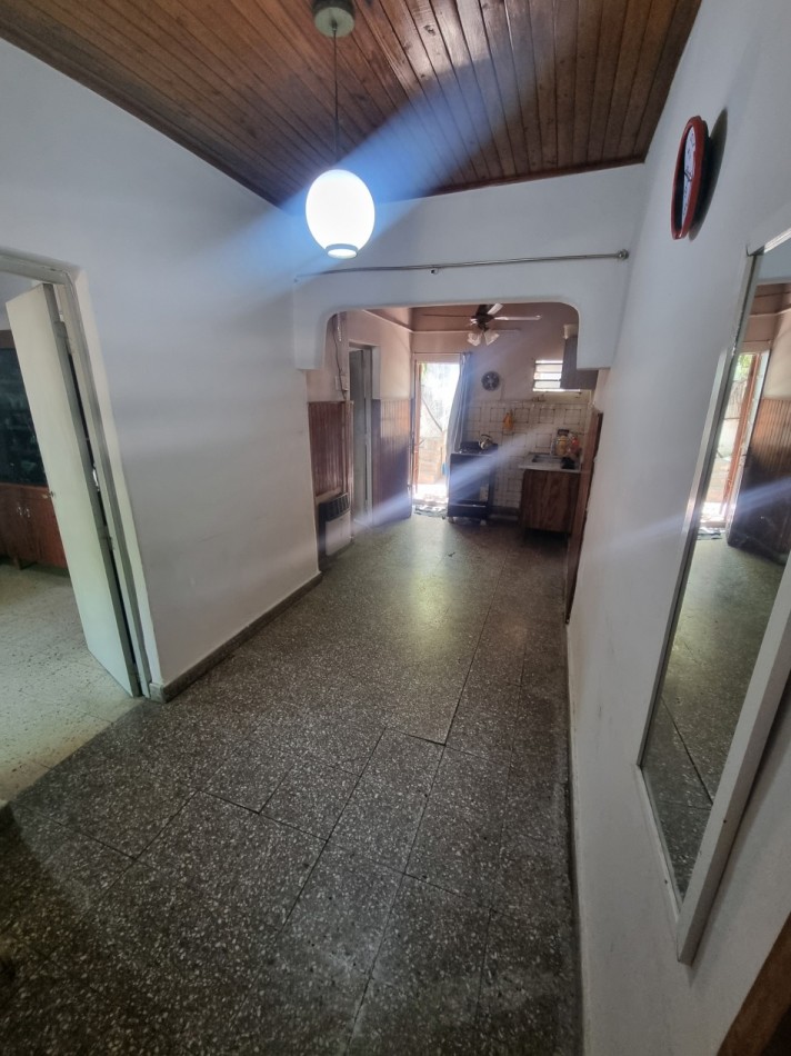 Casa en venta 3 dormitorios, Fomento 9 de julio (Refaccionar)