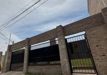 Casa nueva de 1 dormitorio con lote 300m2