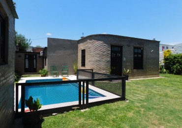 Casa interna de 3 dormitorios con piscina - Guadalupe Oeste